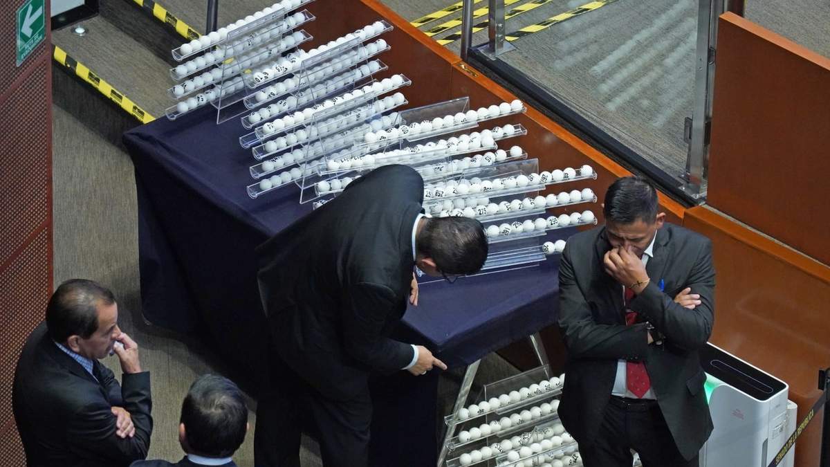 La tómbola para cargos judiciales. Extravío en la vida democrática de la República