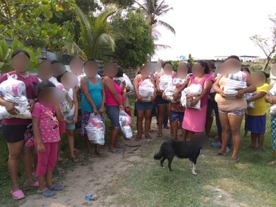 Por pandemia, Los Zetas distribuyen despensas en Coatzacoalcos