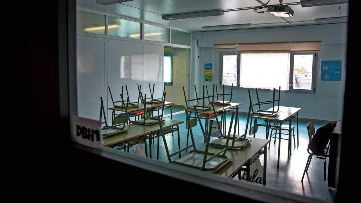 Aula vacía. Fuente: (Twitter)