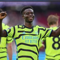 Arsenal da cátedra ante el West Ham; United sigue soñando con clasificar a la Liga de Campeones