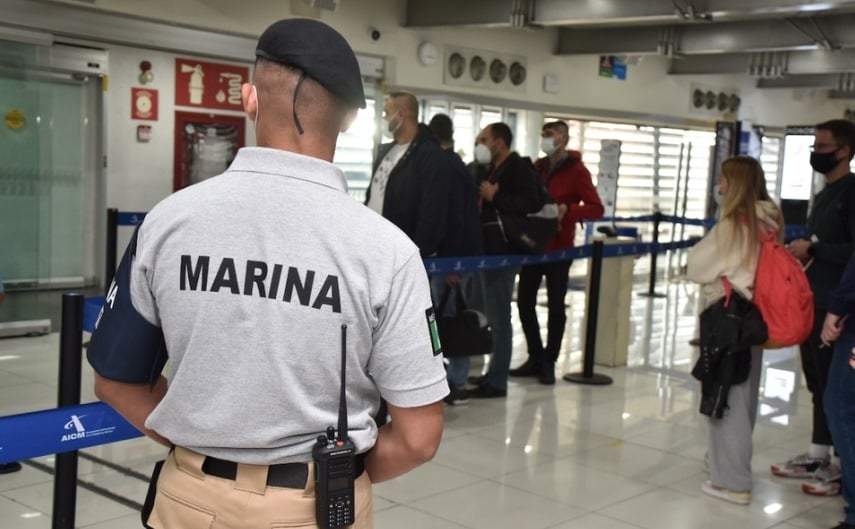 El AICM queda bajo control de la Semar