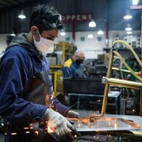 El Indec informó un aumento en la actividad industrial y la construcción