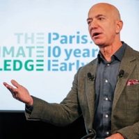 Jeff Bezos se mantiene como el más rico del mundo; su fortuna supera los 200 mil mdd