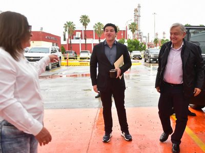 AMLO anunció inversión millonaria para bajar contaminantes de la Refinería de Pemex en Cadereyta