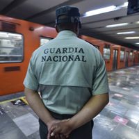 Joven es detenido en el Metro por la Guardia Nacional; oficiales involucrados serán sancionados