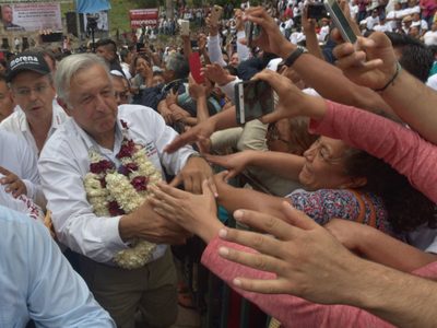 '10 por la Educación” repudia 'mensajes contradictorios” de AMLO sobre reforma del sector