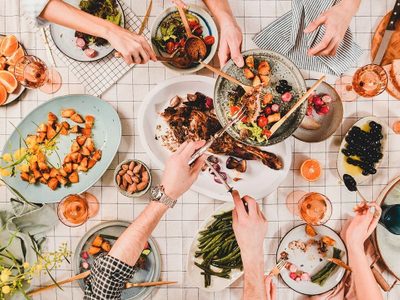 Olvidate de las tostadas y las galletitas: 3 desayunos sin harinas, fáciles de hacer y nutritivos