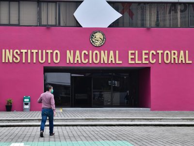 El INE formaliza pérdida de registro del PES, RSP y Fuerza por México
