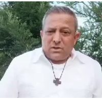 El padre Goyo exige la renuncia de Ramírez Bedolla por el asesinato de Hipólito Mora