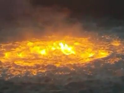 Grupos ambientalistas critican a Pemex por incendio en la Sonda de Campeche