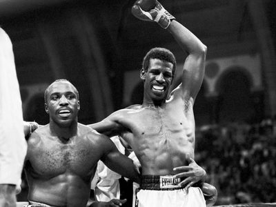 Dwight Muhammad Qawi, boxeador que pasó de prisión a campeón mundial, muere a los 72 años