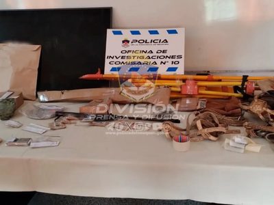 Secuestraron armas, drogas y dinero en Añelo: cuatro hombres detenidos