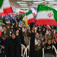 Irán califica ataques de EU como una muestra de “mala fe” y comienza a restablecer internet