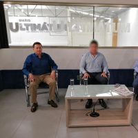 Dueño de un periódico en Chiapas le dispara a su esposa y se da a la fuga