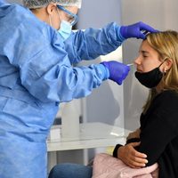 Aumentaron los casos de coronavirus: Argentina, cada vez más cerca de los 10 mil contagios diarios