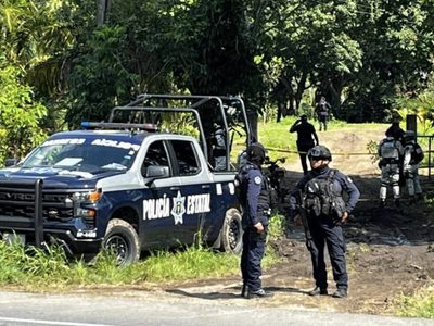 Hallan cuatro cuerpos sin vida y con signos de violencia en rancho de Sayula, Veracruz