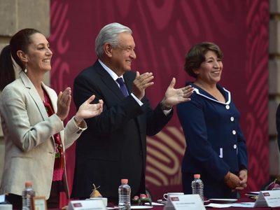 "Hay aires de cambio": Sheinbaum celebra triunfo de Delfina Gómez en encuesta de Morena para Edomex