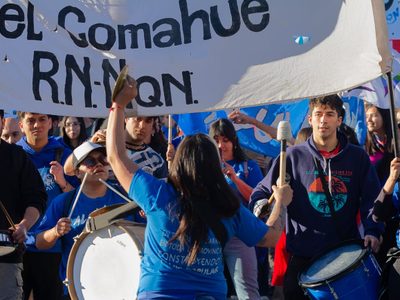 Nueva semana de paro y marchas universitarias en Neuquén y Río Negro