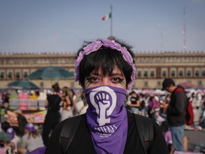 8M en CDMX: Marchan 120 mil entre consignas contra violencia, desapariciones y el Mundial