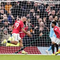 Manchester United sorprende al Manchester City y lo vence 2-0