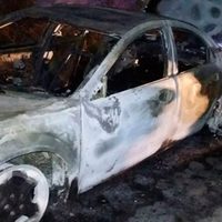 Hallan dos cuerpos calcinados en la cajuela de un vehículo en Coahuila