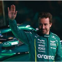 "Son increíbles": las razones por las que en Aston Martin celebran tener a Fernando Alonso