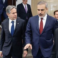 EU no busca conflicto con Irán, pero hará lo necesario para proteger a su personal: Blink