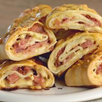Rollitos de jamón y queso: la receta imperdible para este sábado, para compartir en familia