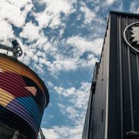 La cervecera cordobesa Peñón del Águila ahora también hace destilados