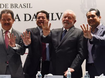 Lula respalda la reforma eléctrica de AMLO: "sólo el Estado puede dar energía a los pobres"