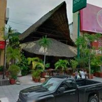 Se desata crimen en Acapulco, ahora asaltan a turistas en restaurante de la costera