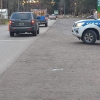 Buscan al automovilista que chocó a un ciclista y lo dejó tirado en la ruta