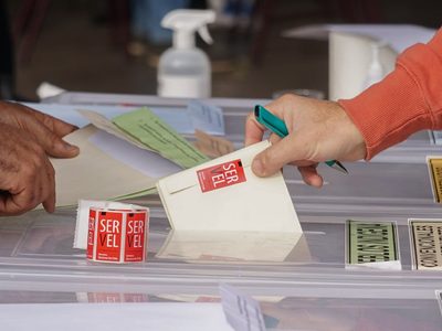 Chile se prepara para el segundo día de megaelecciones este domingo