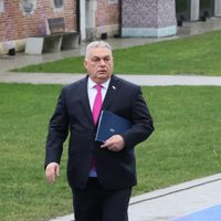 Primer ministro de Hungría ordena retener 82 mdd en efectivo y oro ucranianos incautados