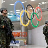 Brutalidad policial ensombrece Río 2016, alerta Amnistía Internacional