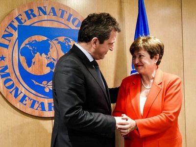 Argentina recibirá 6.000 millones de dólares después de la aprobación del FMI