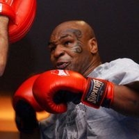 Tyson sorprendió a todos: vuelve al ring, ¿pero no lo hace ante Holyfield?
