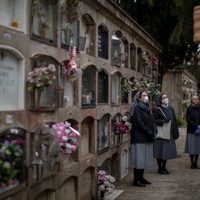 España supera los 20 mil muertos por covid-19