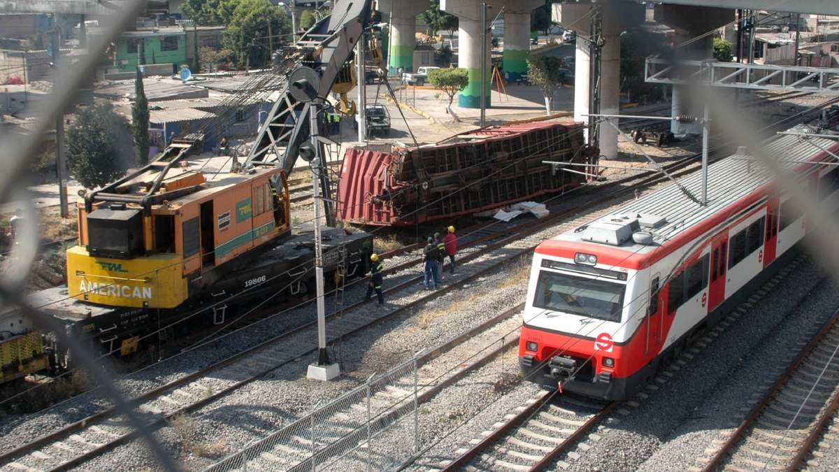 Tren Suburbano