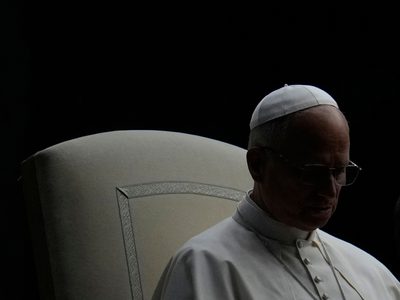 El Papa León XIV se reúne con sobrevivientes de abusos sexuales para hablar de tolerancia cero