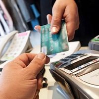 Compre sin IVA: quiénes no pueden acceder a los reintegros del programa impulsado por Sergio Massa