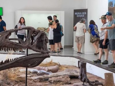 Neuquén promociona los atractivos turísticos con degustaciones y realidad virtual en el Shopping