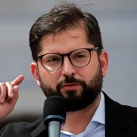 El presidente de Chile, Gabriel Boric, envió a un funcionario a Buenos Aires tras el escándalo en Avellaneda