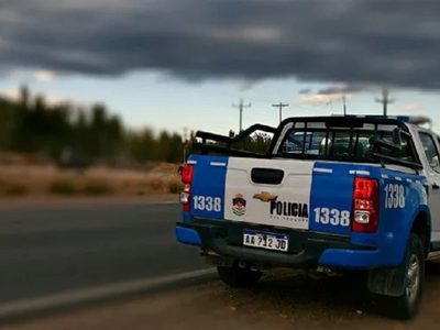 Fuerte choque frontal en la madrugada dejó dos heridos cerca de El Chañar
