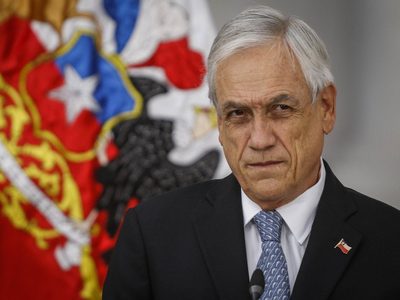La comisión rechazó la acusación contra Sebastián Piñera, pero aún no se salva de la destitución