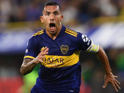 Carlos Tevez, a un paso de quedarse en Boca
