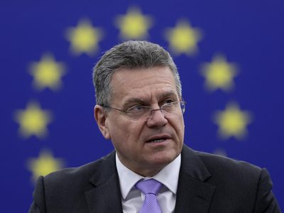 Europa se defiende de EEUU por los aranceles