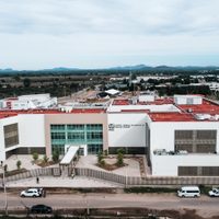 Durazo supervisa hospital del IMSS en Navojoa; reporta 96% de avance