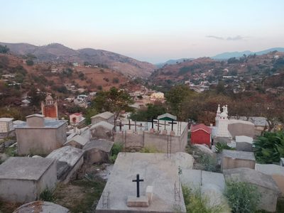 Habitantes de Huitzapula, Guerrero, denuncian ataques con armas de alto poder y bombas