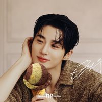 Como agradecimiento: las fotos que compartió Byeon Woo Seok por una fecha muy especial
